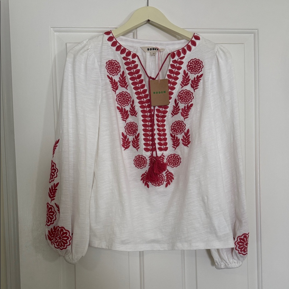 Boden NWT Embroidered White and Red Women's Top
